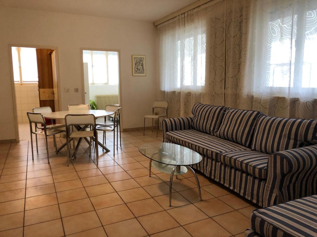 Villa Verdi Apartments Grado Buitenkant foto